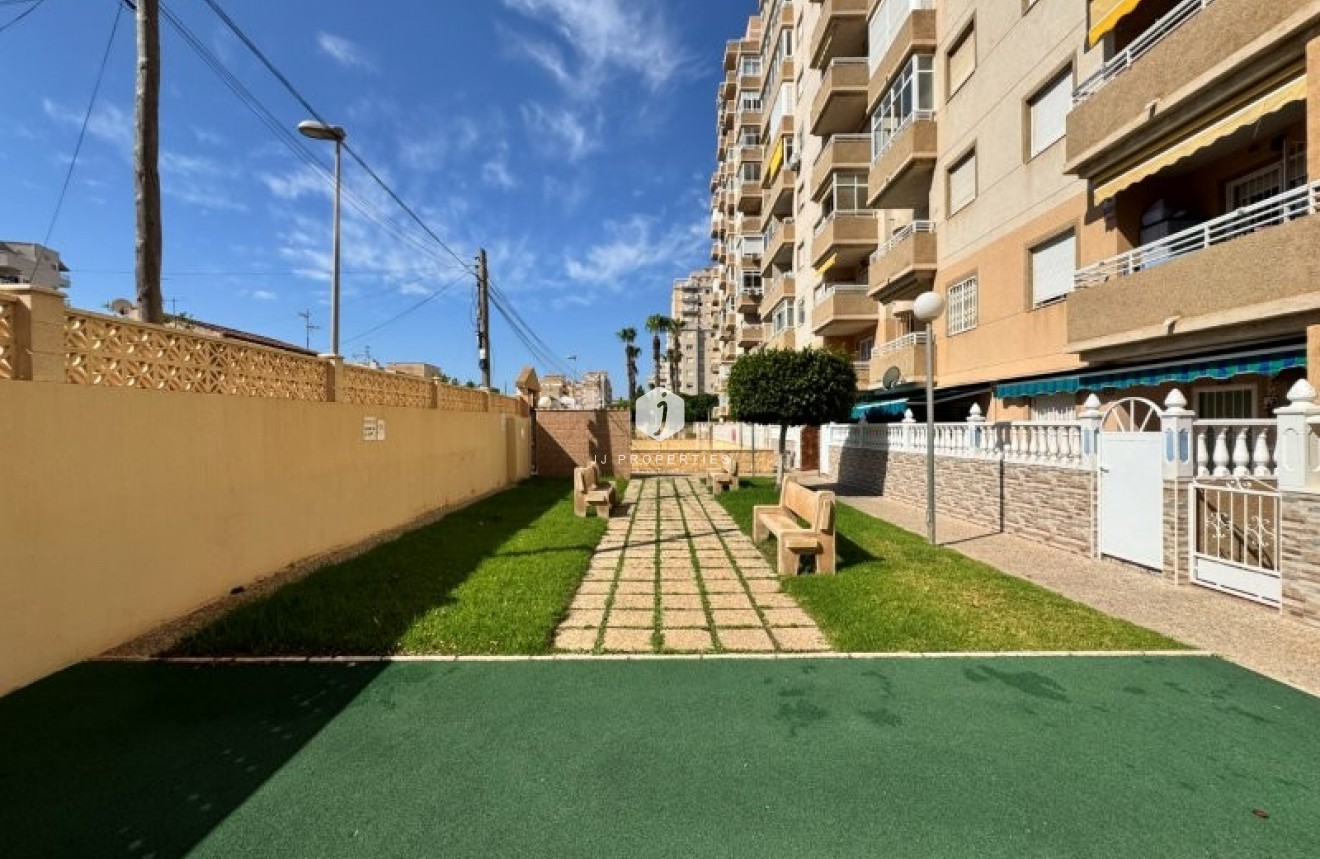 Aus zweiter Hand - Wohnung -
Torrevieja - Costa Blanca