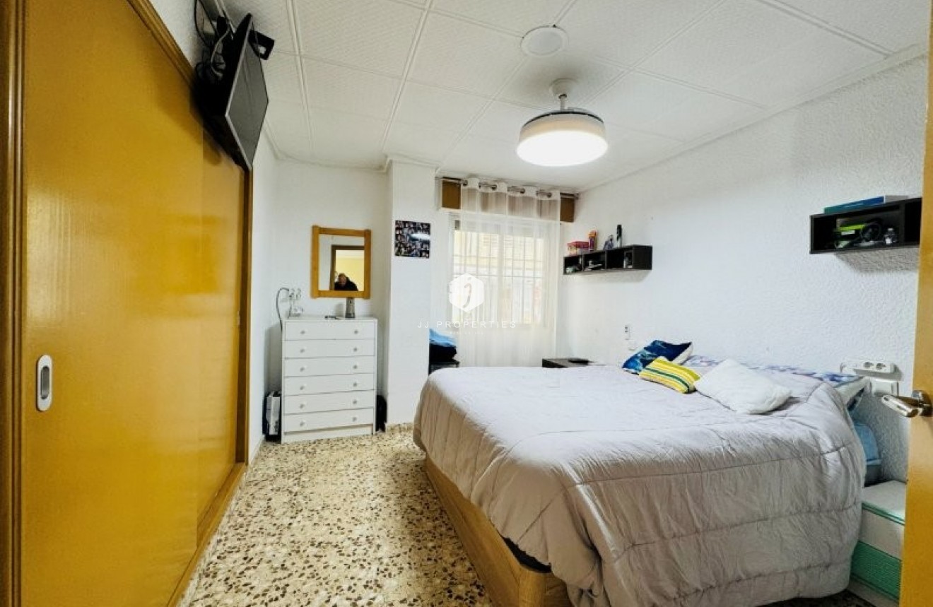 Tweedehands - Appartement / flat -
La Mata - Costa Blanca