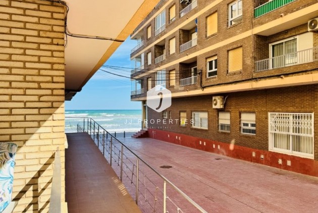 Tweedehands - Appartement / flat -
La Mata - Costa Blanca