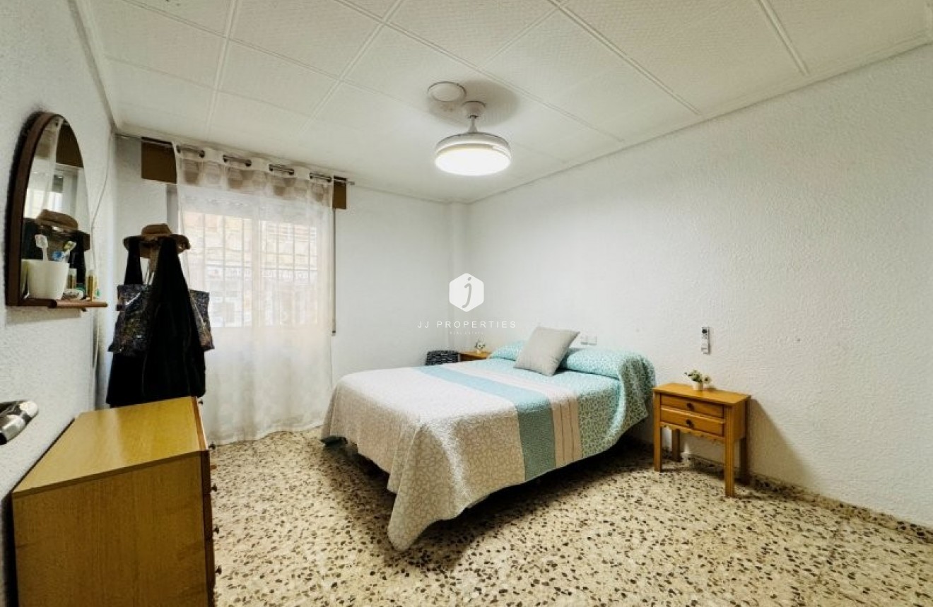 Tweedehands - Appartement / flat -
La Mata - Costa Blanca