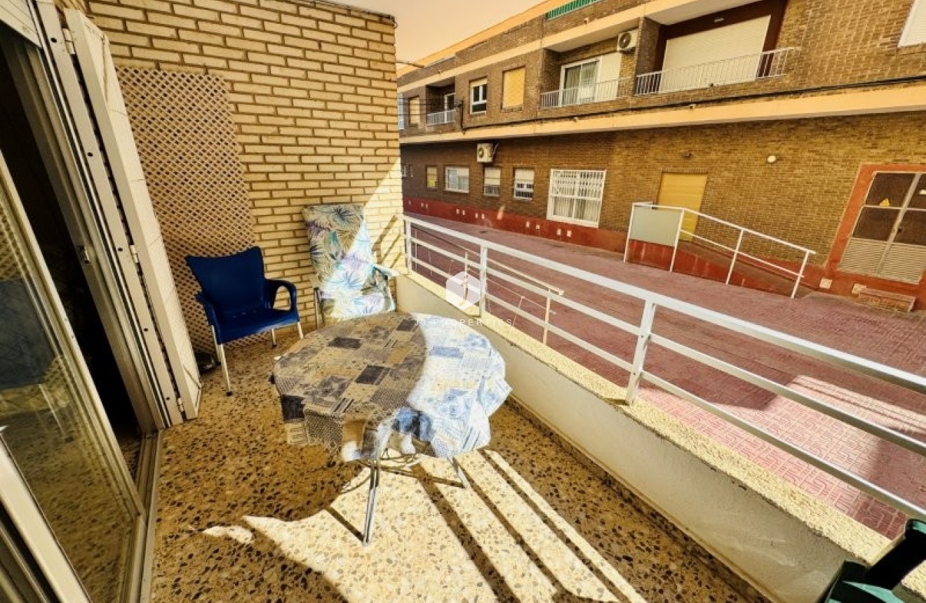 Tweedehands - Appartement / flat -
La Mata - Costa Blanca
