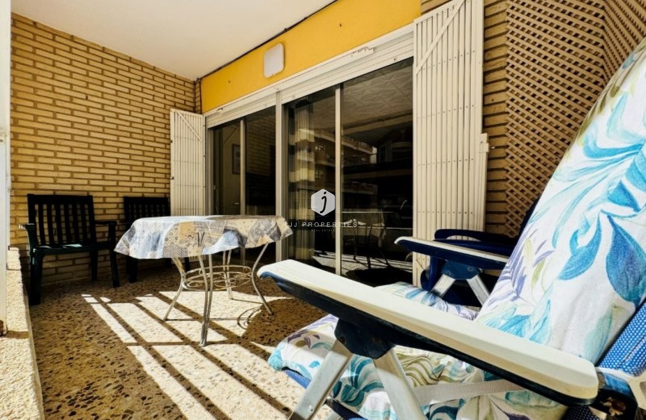 Tweedehands - Appartement / flat -
La Mata - Costa Blanca