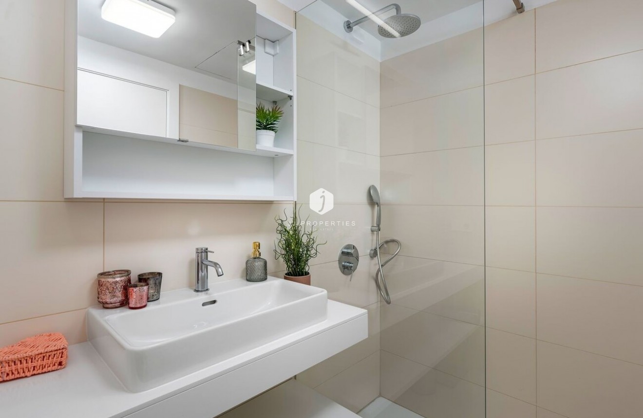 Tweedehands - Penthouse -
Los Balcones - Costa Blanca