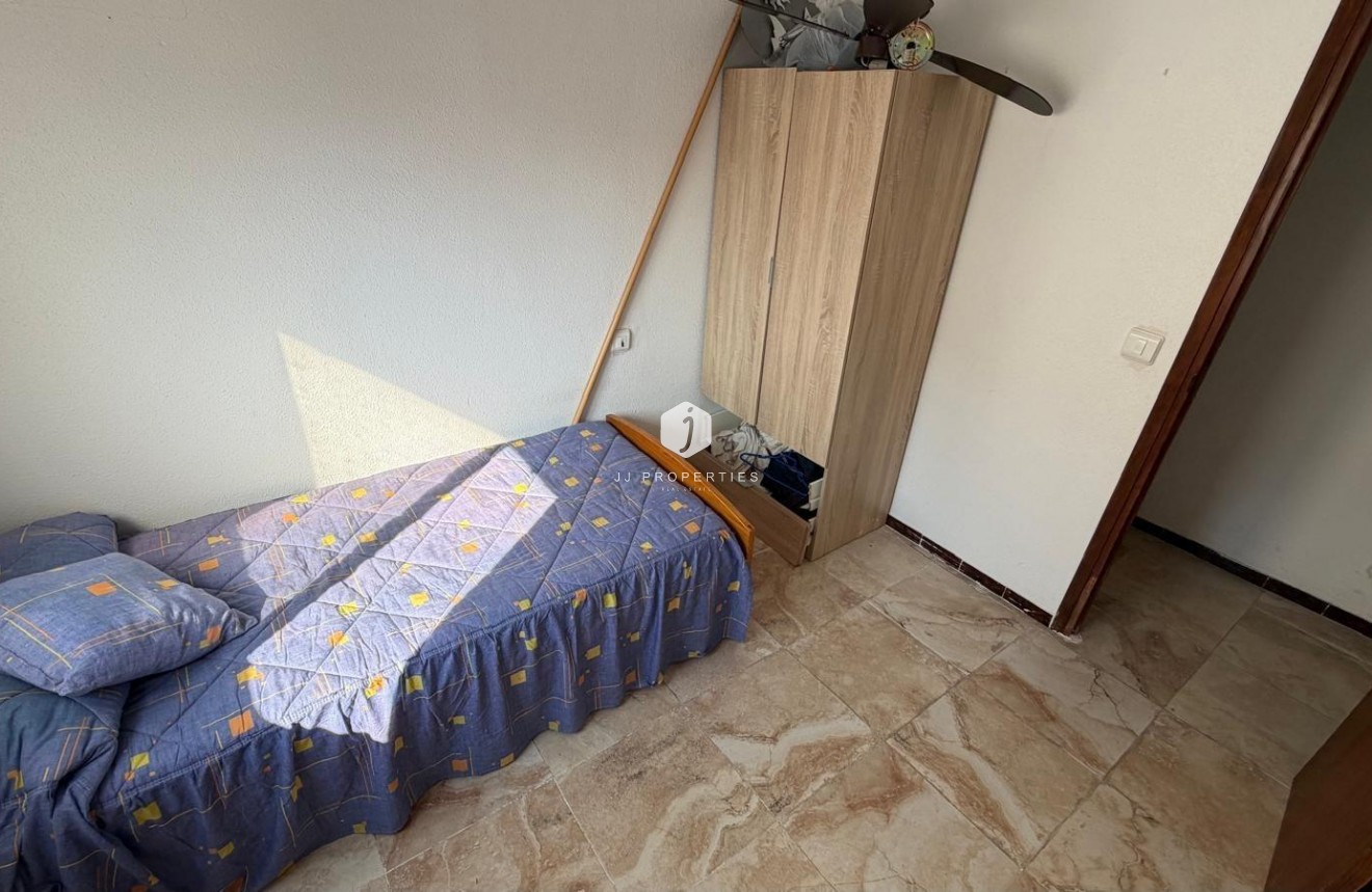 Tweedehands - Appartement / flat -
Torrevieja - Acequion