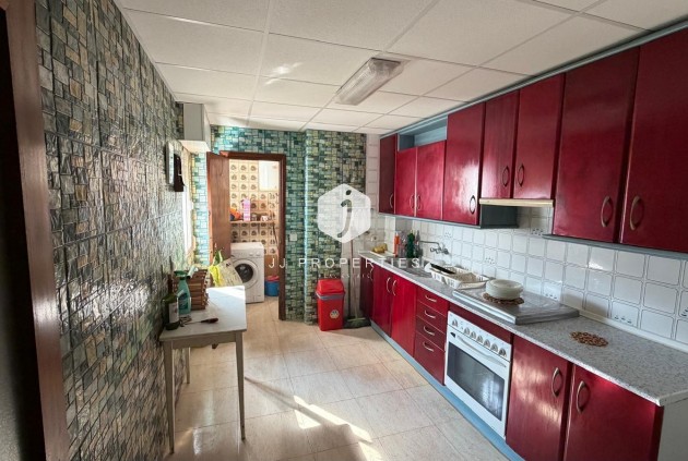 Tweedehands - Appartement / flat -
Torrevieja - Acequion