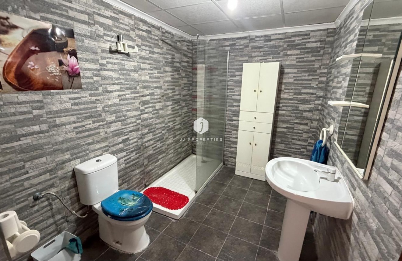 Tweedehands - Appartement / flat -
Torrevieja - Acequion