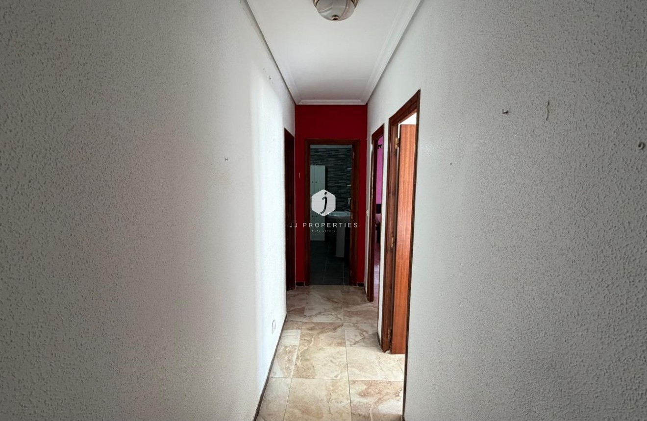 Tweedehands - Appartement / flat -
Torrevieja - Acequion