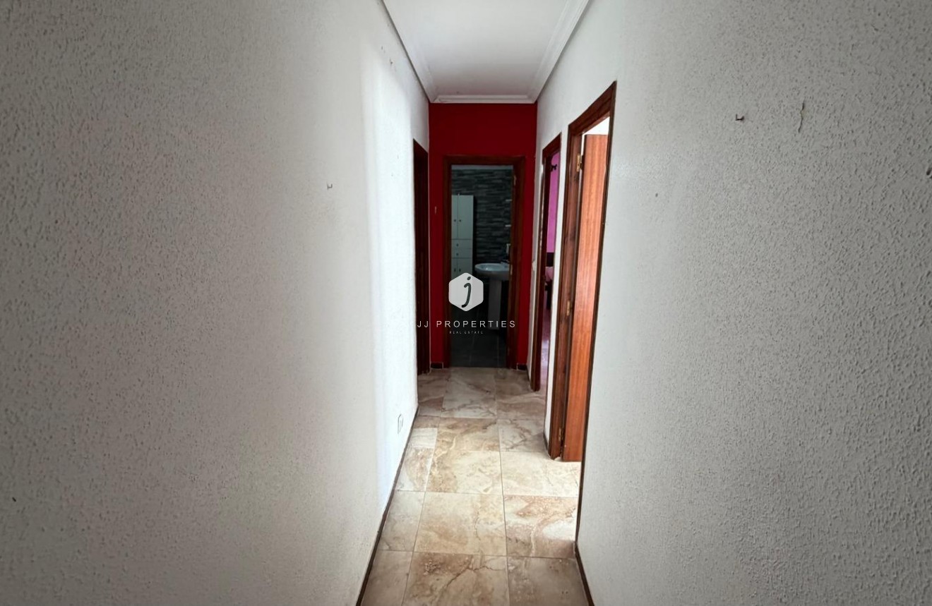 Tweedehands - Appartement / flat -
Torrevieja - Acequion