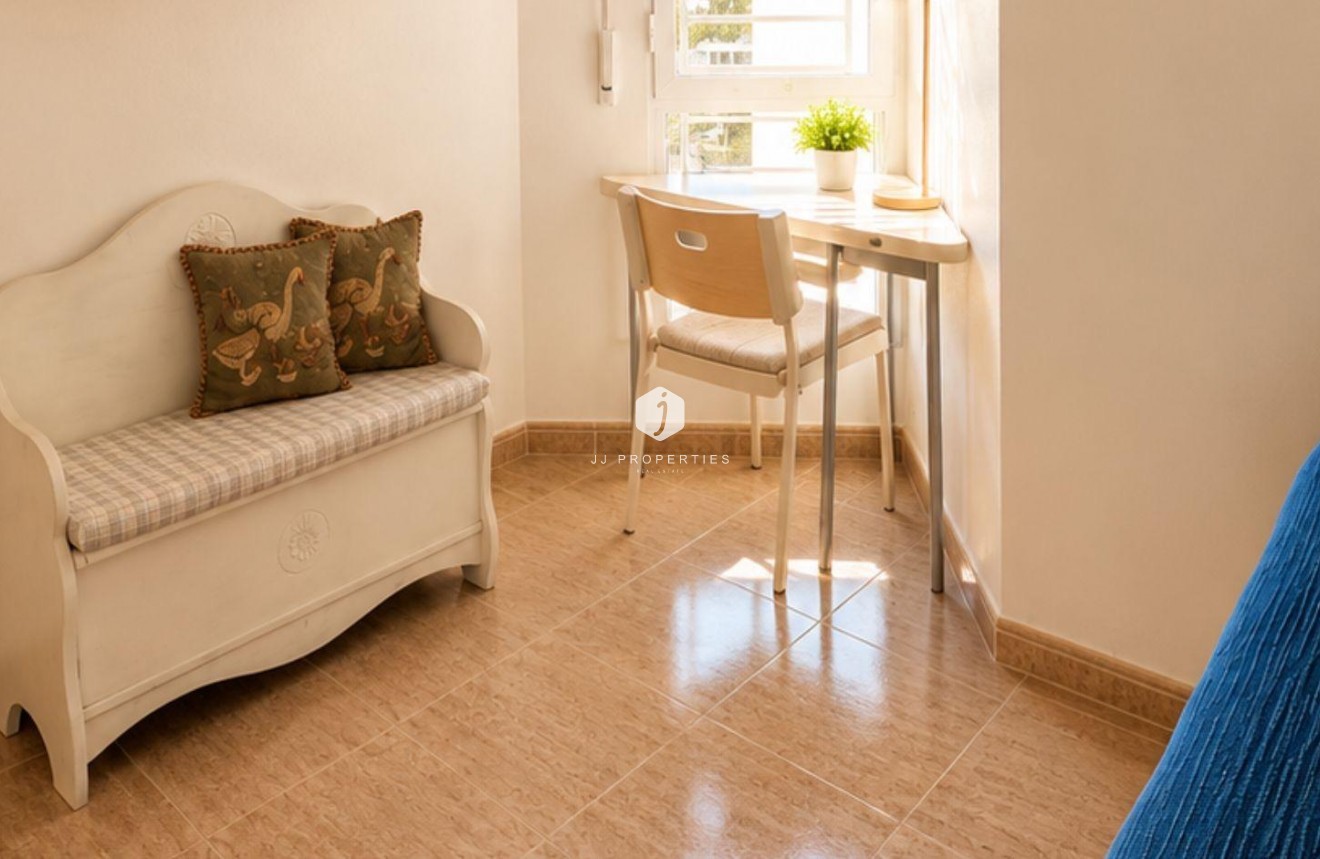 Tweedehands - Appartement / flat -
Orihuela Costa - Campoamor