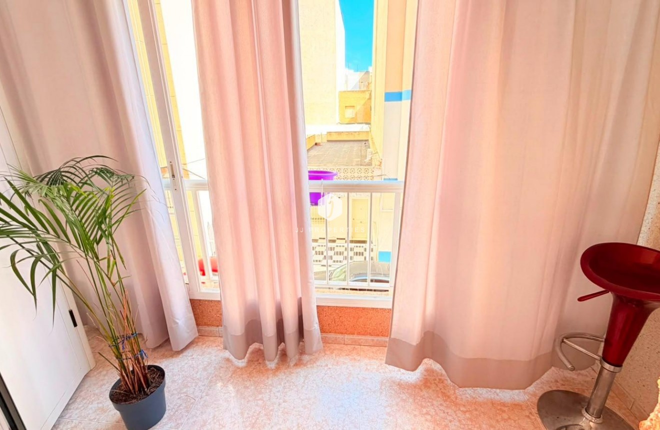 Aus zweiter Hand - Wohnung -
Torrevieja - Playa del Cura
