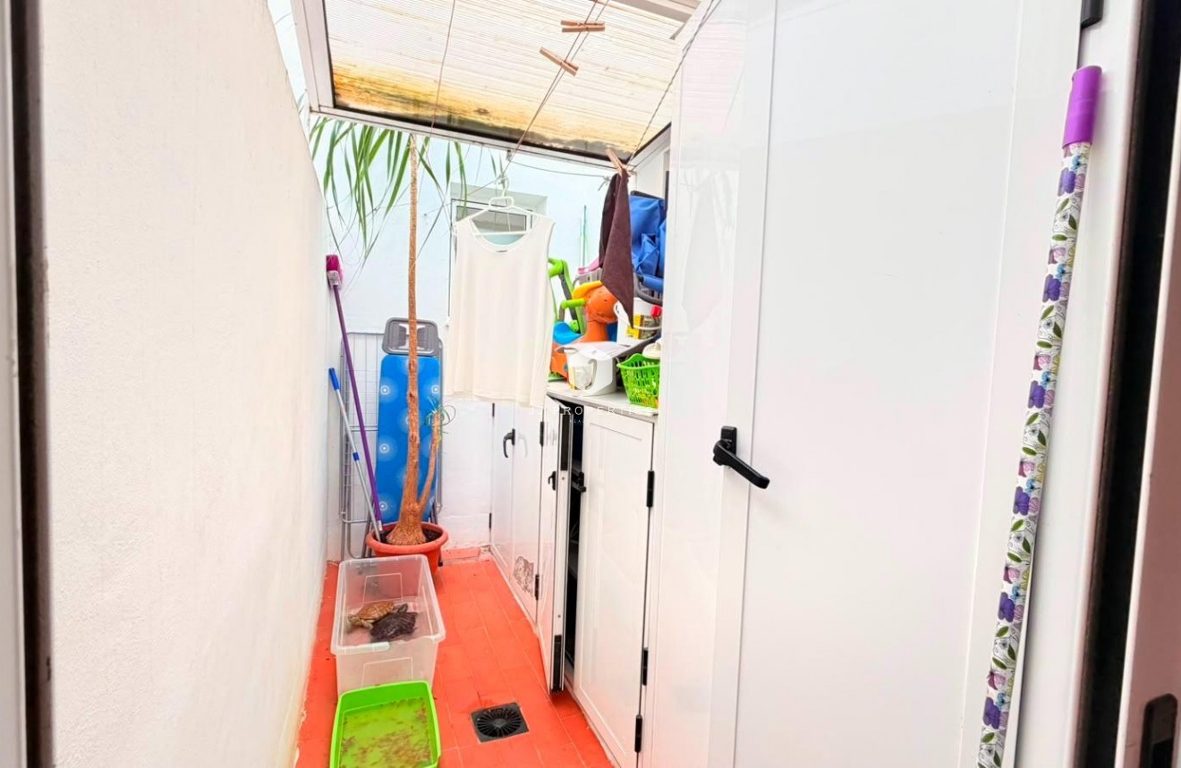Aus zweiter Hand - Wohnung -
Torrevieja - Playa del Cura