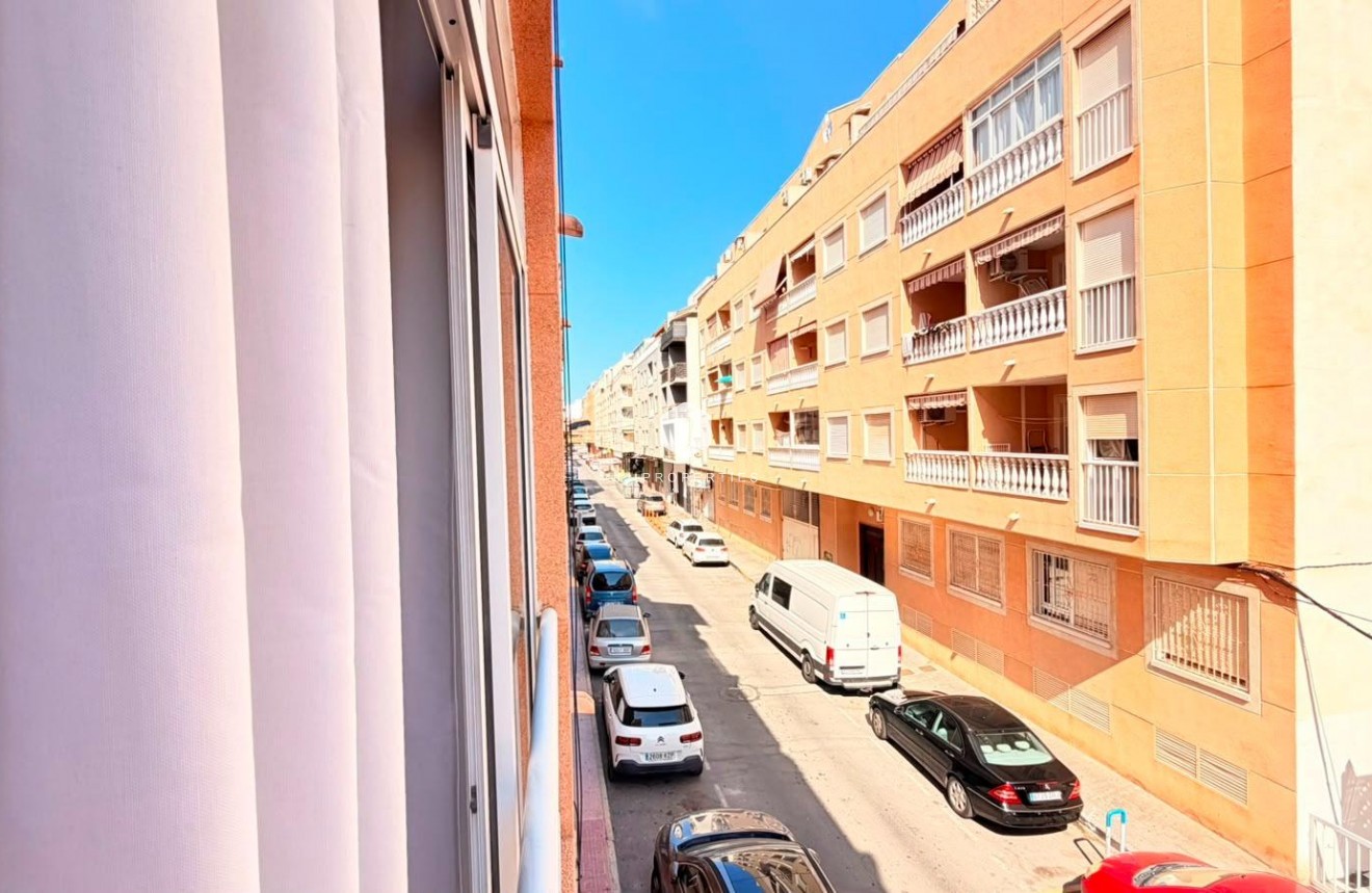 Aus zweiter Hand - Wohnung -
Torrevieja - Playa del Cura