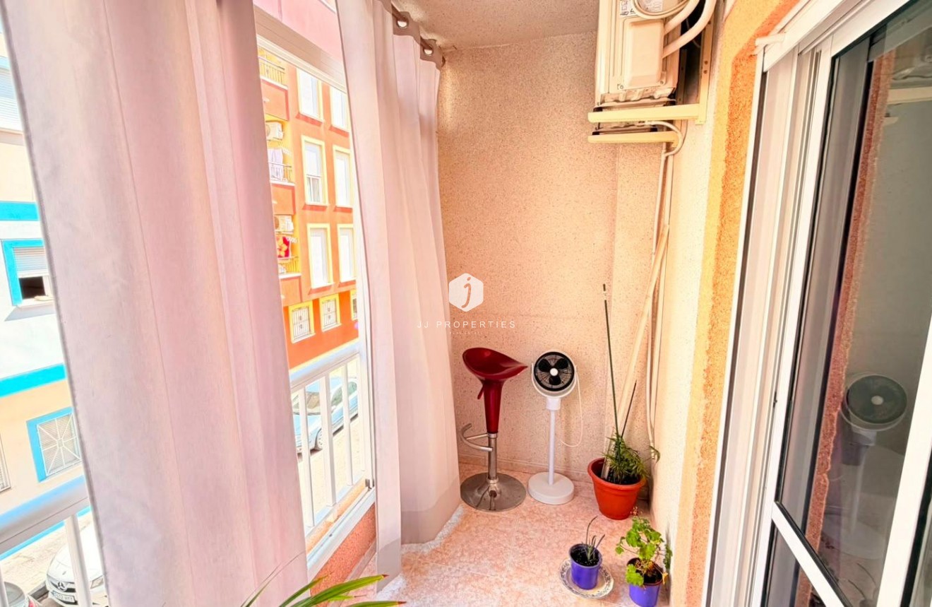 Aus zweiter Hand - Wohnung -
Torrevieja - Playa del Cura