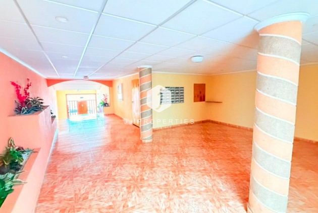 Aus zweiter Hand - Wohnung -
Torrevieja - Playa del Cura