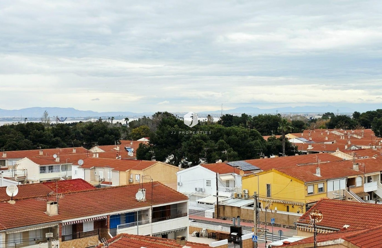 Aus zweiter Hand - Wohnung -
Torrevieja - Playa de los Naufragos