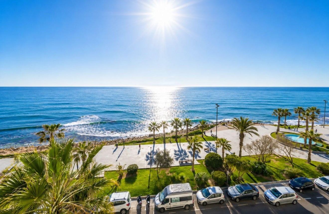 Resale - Apartment / flat -
Torrevieja - Playa del Cura