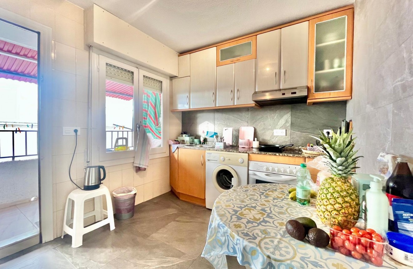 Aus zweiter Hand - Wohnung -
Torrevieja - Playa de los Locos