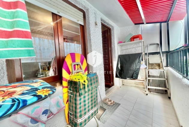 Aus zweiter Hand - Wohnung -
Torrevieja - Playa de los Locos