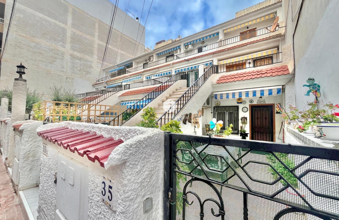 Aus zweiter Hand - Wohnung -
Torrevieja - Playa de los Locos