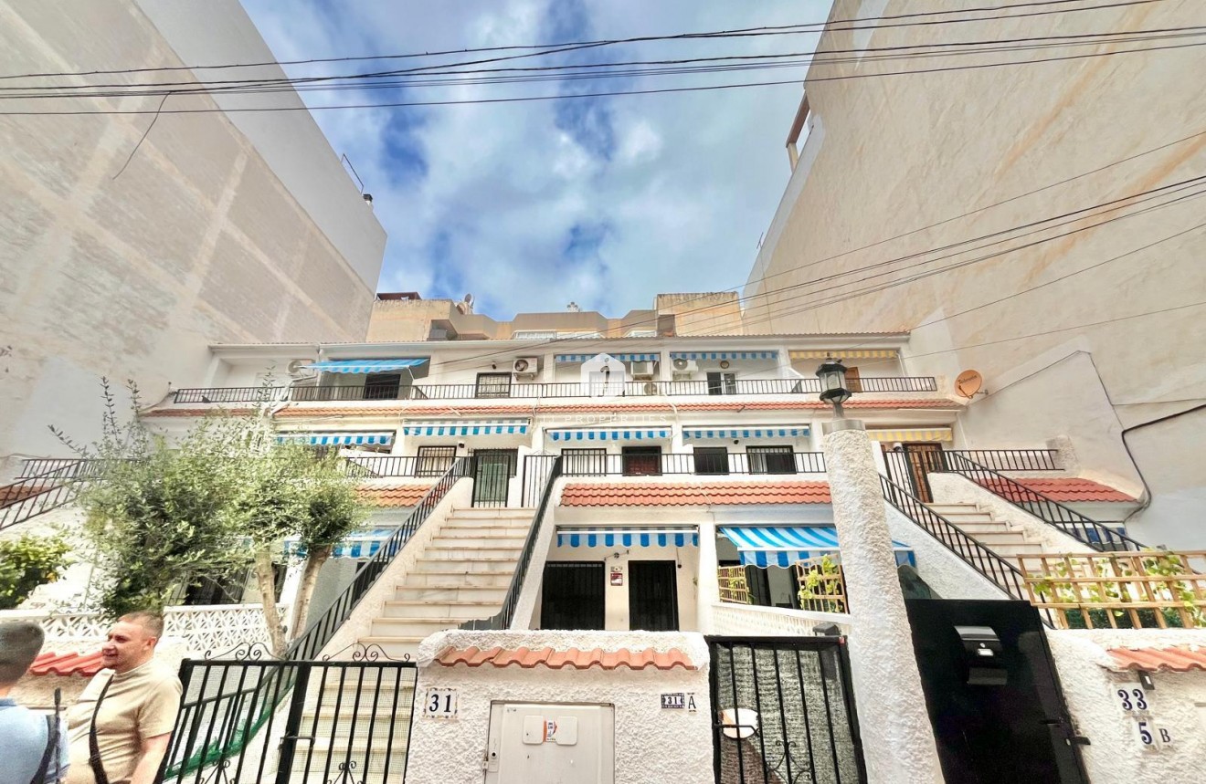 Aus zweiter Hand - Wohnung -
Torrevieja - Playa de los Locos