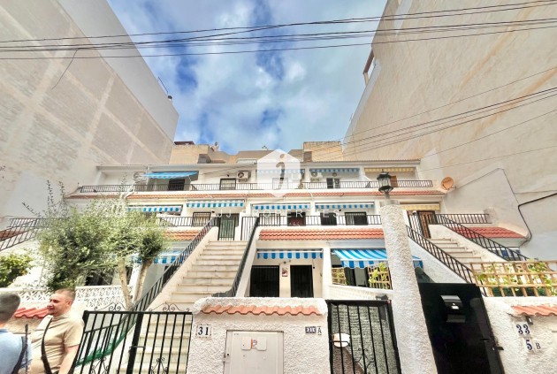 Aus zweiter Hand - Wohnung -
Torrevieja - Playa de los Locos