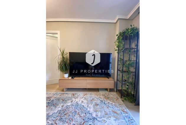 Resale - Apartment / flat -
Torrevieja - Playa del Cura