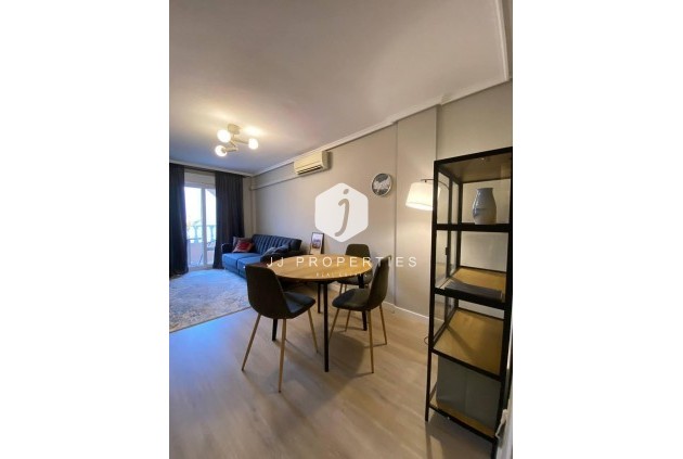 Resale - Apartment / flat -
Torrevieja - Playa del Cura