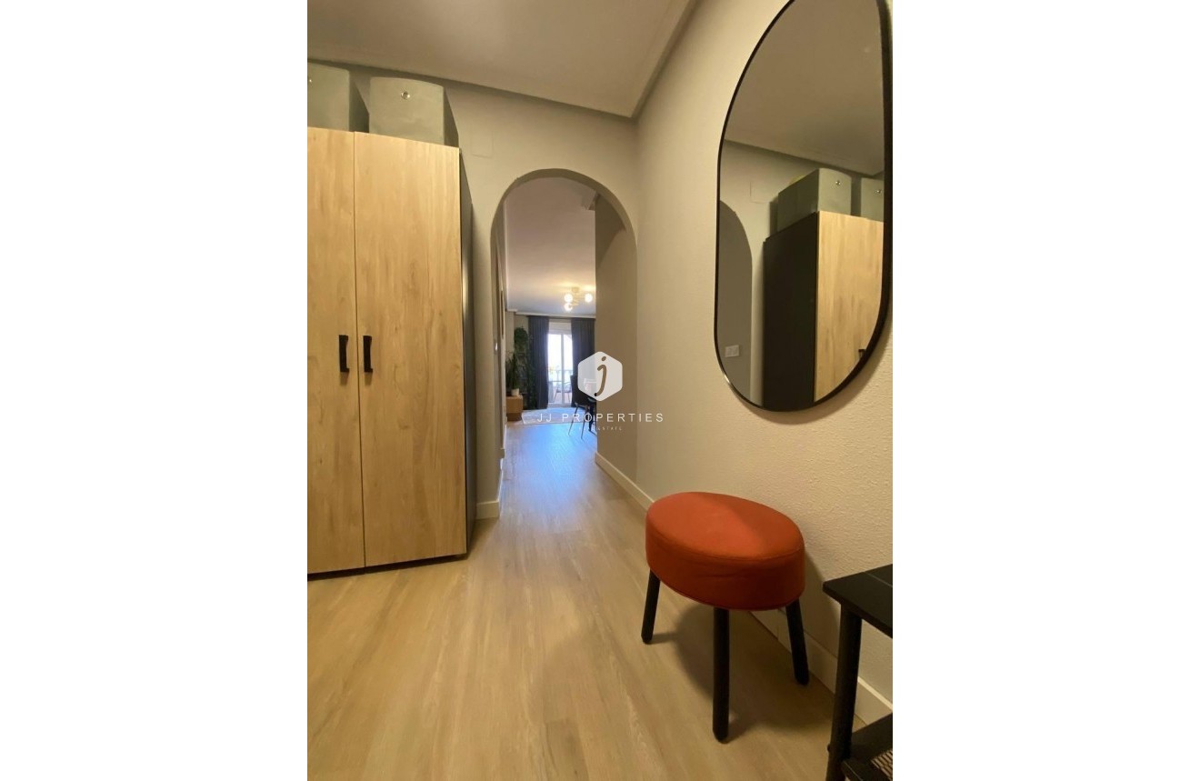 Resale - Apartment / flat -
Torrevieja - Playa del Cura