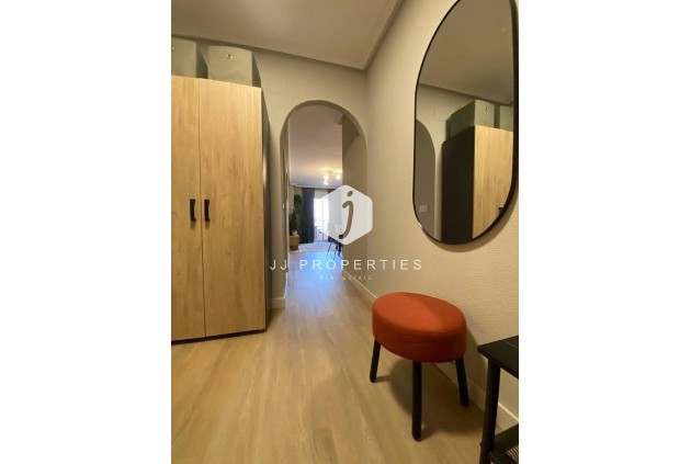 Resale - Apartment / flat -
Torrevieja - Playa del Cura