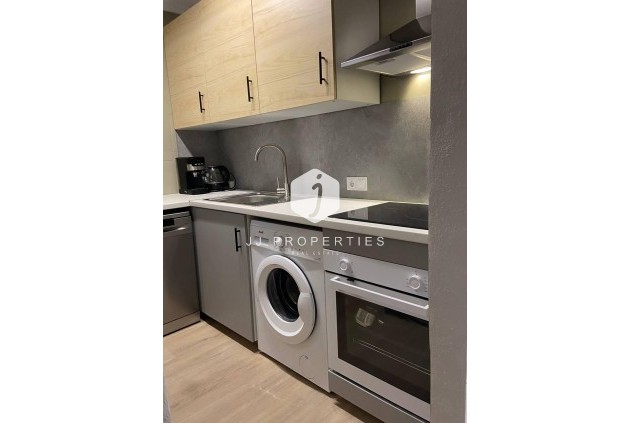 Resale - Apartment / flat -
Torrevieja - Playa del Cura