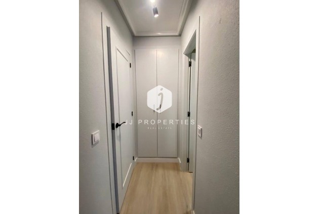 Resale - Apartment / flat -
Torrevieja - Playa del Cura