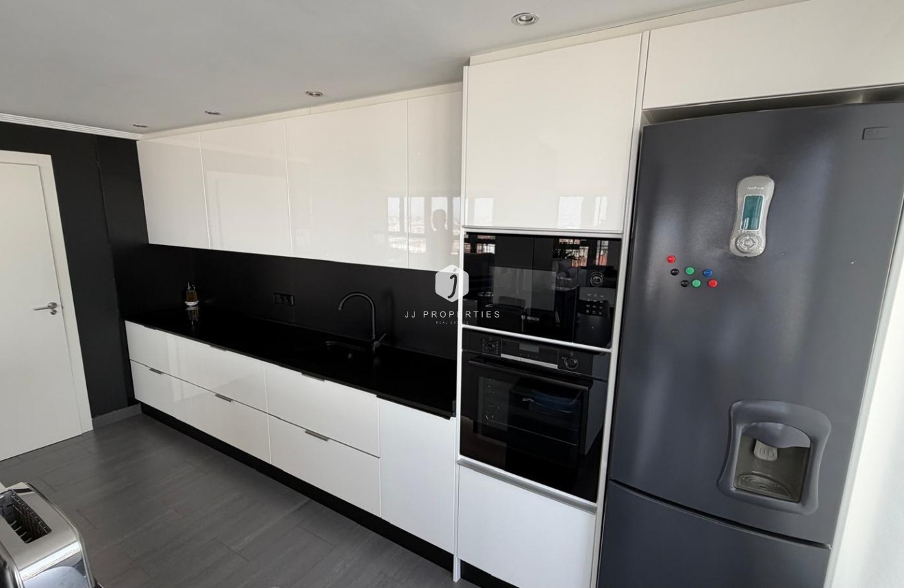 Resale - Apartment / flat -
Torrevieja - Acequion