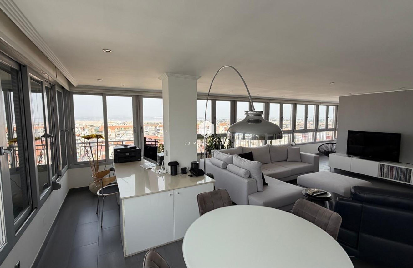 Resale - Apartment / flat -
Torrevieja - Acequion
