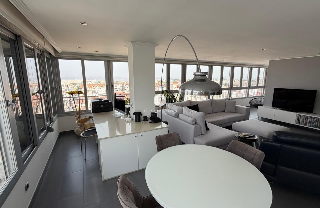 Resale - Apartment / flat -
Torrevieja - Acequion