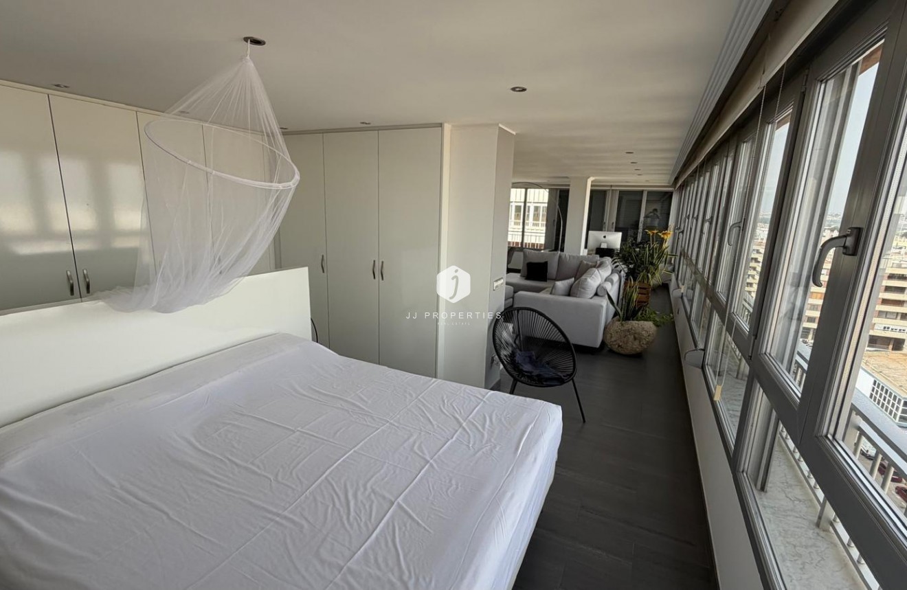 Resale - Apartment / flat -
Torrevieja - Acequion