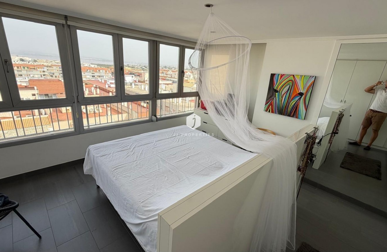 Resale - Apartment / flat -
Torrevieja - Acequion