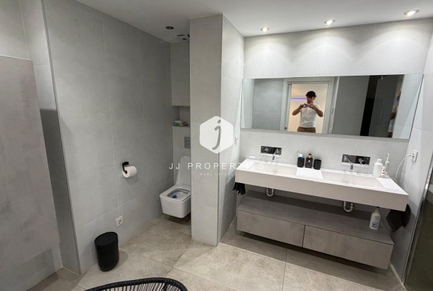 Resale - Apartment / flat -
Torrevieja - Acequion