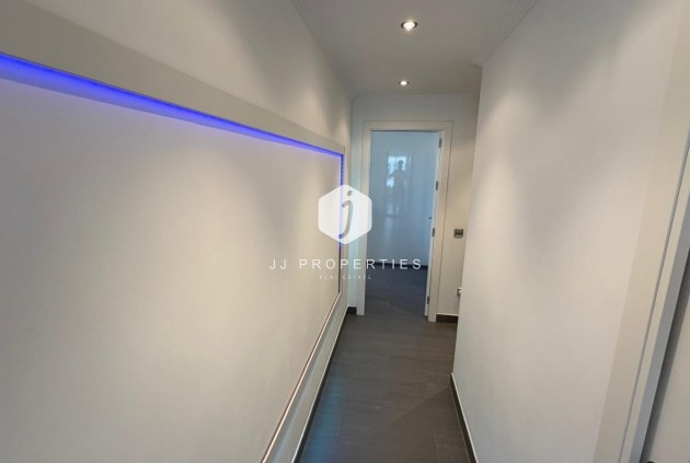 Resale - Apartment / flat -
Torrevieja - Acequion