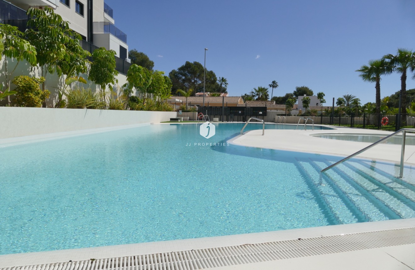 Resale - Apartment / flat -
Dehesa de Campoamor - Costa Blanca