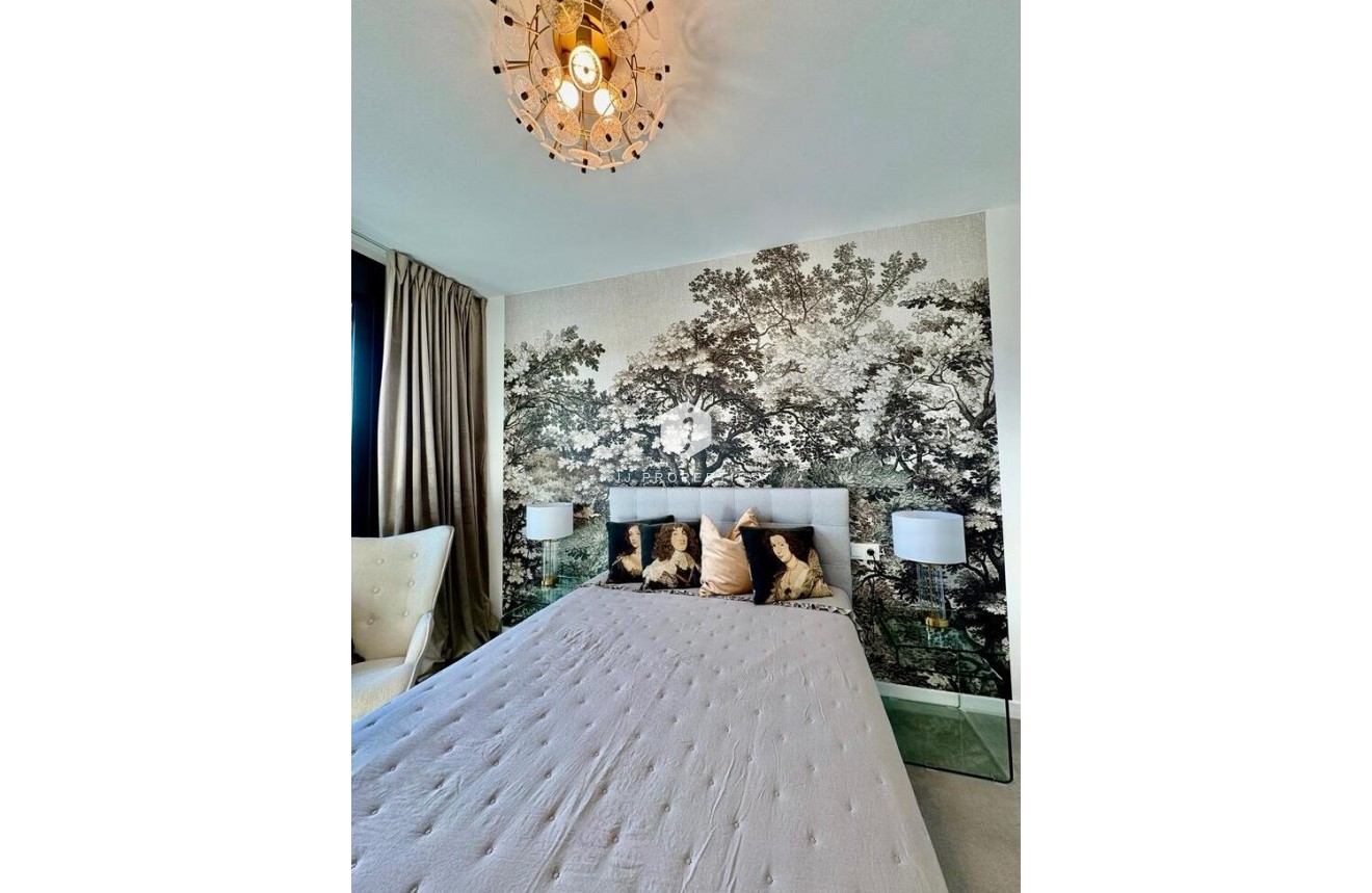 Resale - Apartment / flat -
Dehesa de Campoamor - Costa Blanca