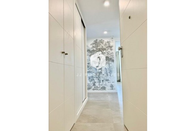 Resale - Apartment / flat -
Dehesa de Campoamor - Costa Blanca