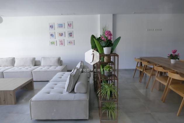Resale - Apartment / flat -
Dehesa de Campoamor - Costa Blanca