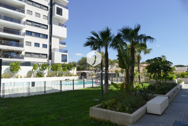 Resale - Apartment / flat -
Dehesa de Campoamor - Costa Blanca
