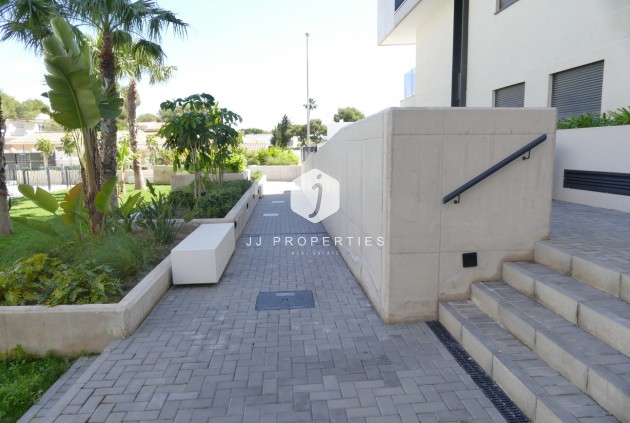 Resale - Apartment / flat -
Dehesa de Campoamor - Costa Blanca