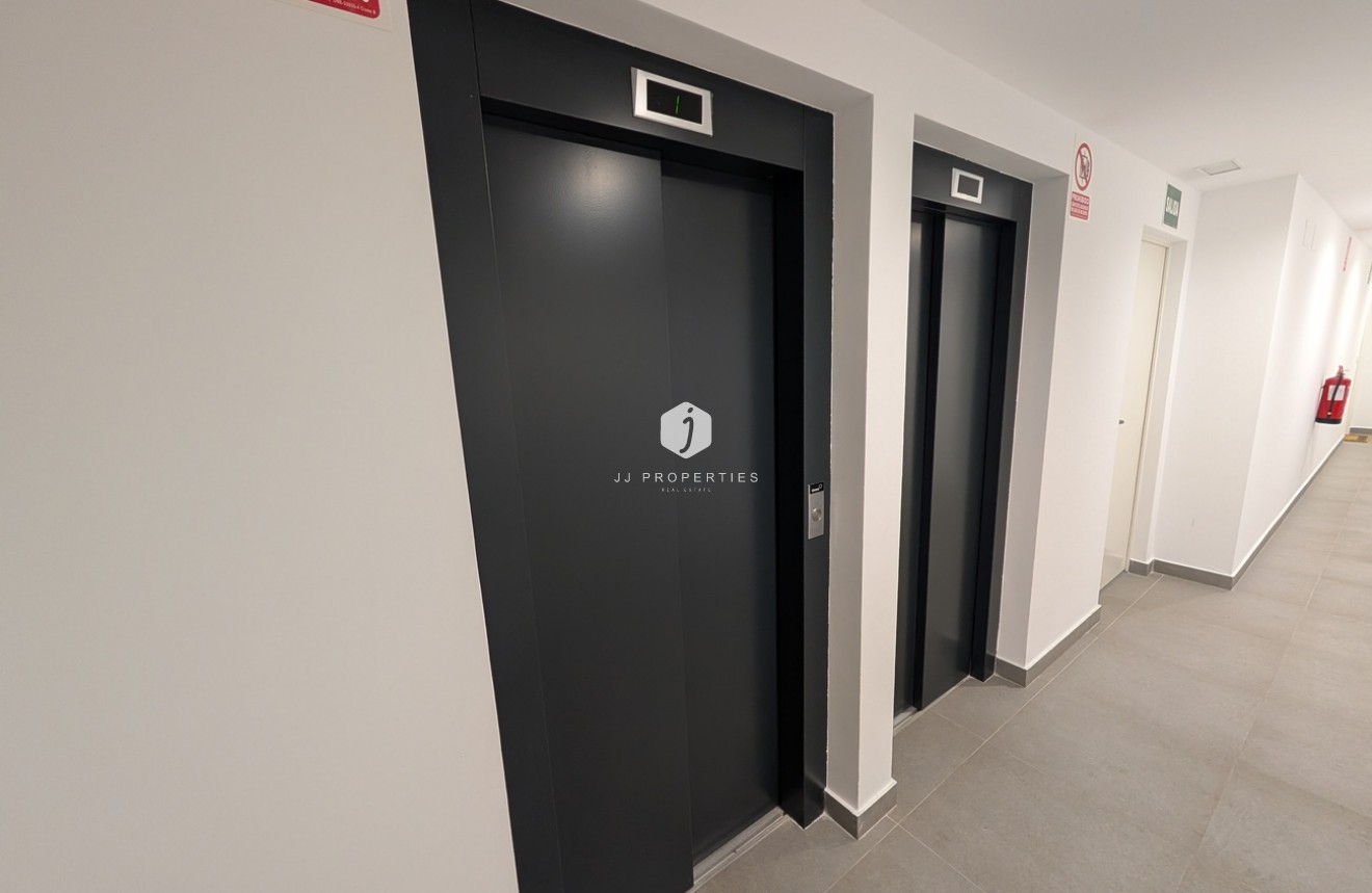 Resale - Apartment / flat -
Dehesa de Campoamor - Costa Blanca