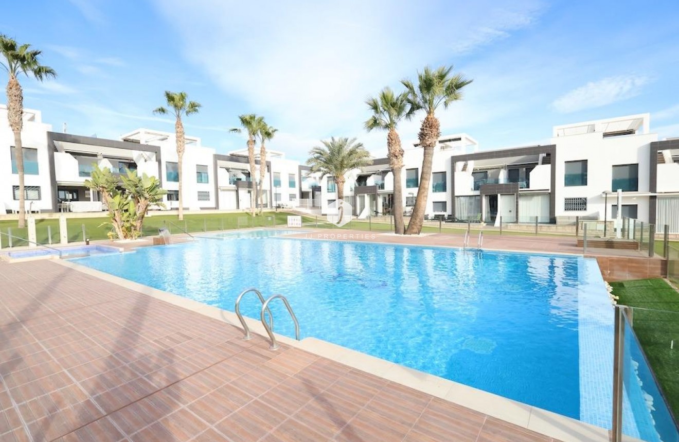 D'occasion - Bungalow -
Orihuela Costa - Costa Blanca