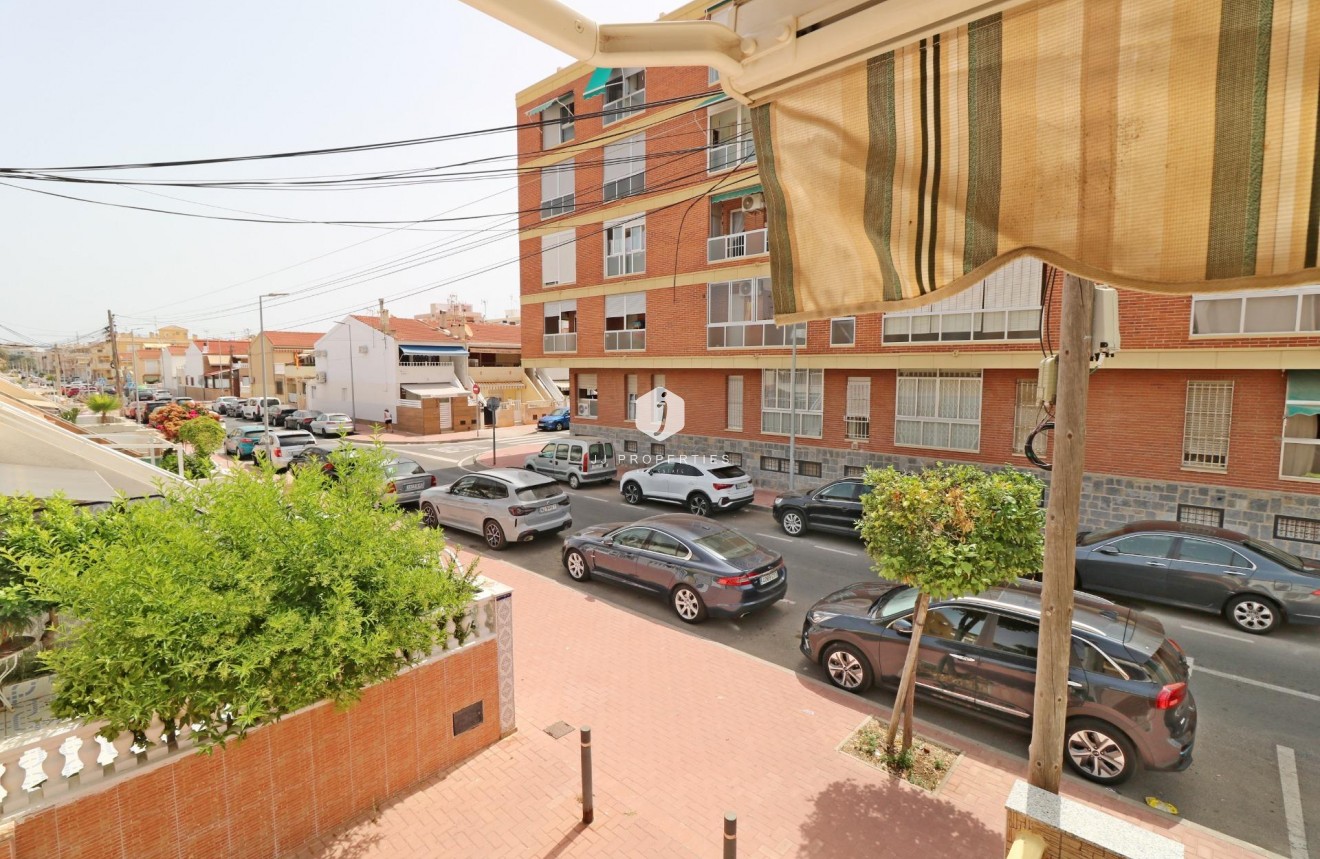 Tweedehands - Chalet -
Torrevieja - Playa de los Naufragos