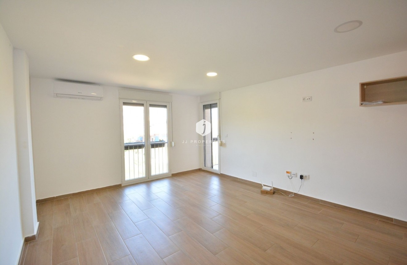Resale - Apartment / flat -
Guardamar del Segura - Costa Blanca