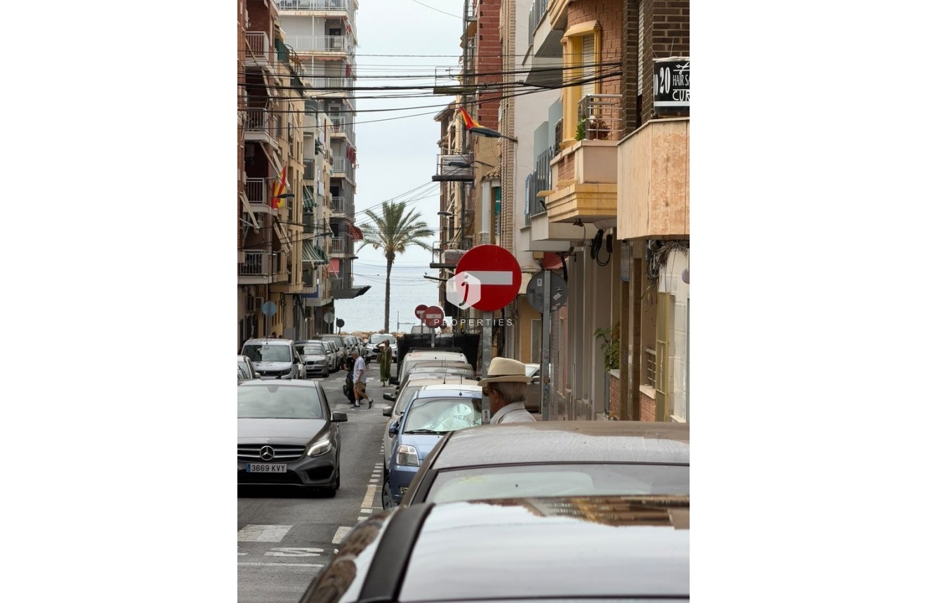 Resale - Apartment / flat -
Torrevieja - Costa Blanca