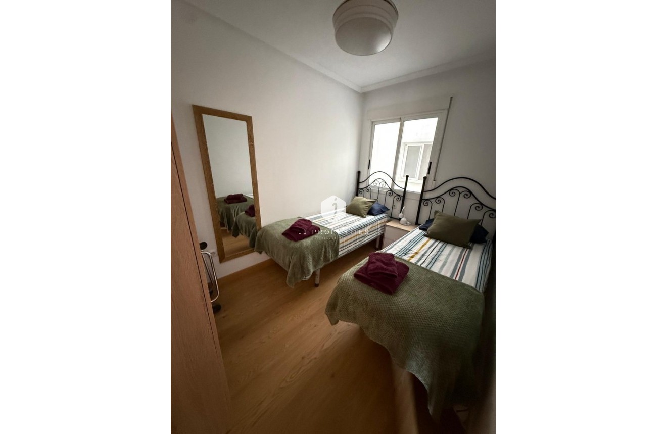 Resale - Apartment / flat -
Torrevieja - Costa Blanca